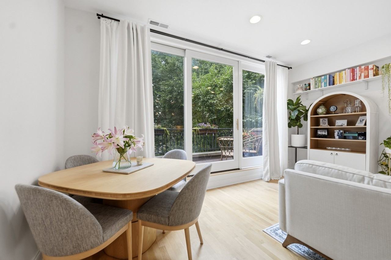 611 N Noble St #3 - Photo 6 of 26