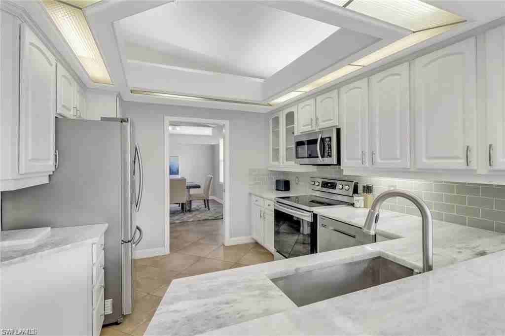8380 Big Acorn Cir #12C - Photo 4 of 13