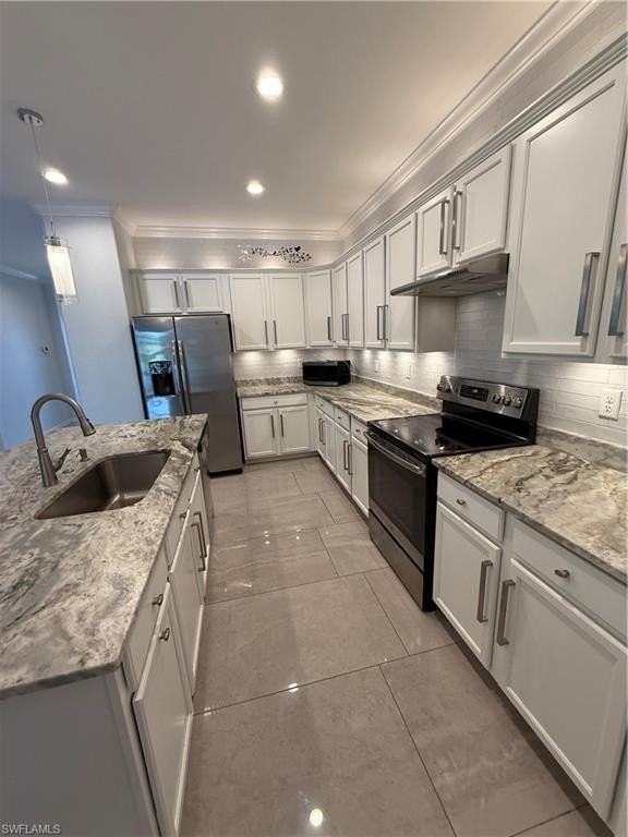 9317 Woodhurst Dr - Photo 2 of 26