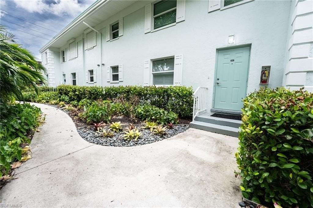 360 10th Ave S #B100 - Photo 4 of 41