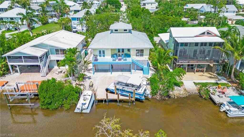 1296 Grand Canal Dr