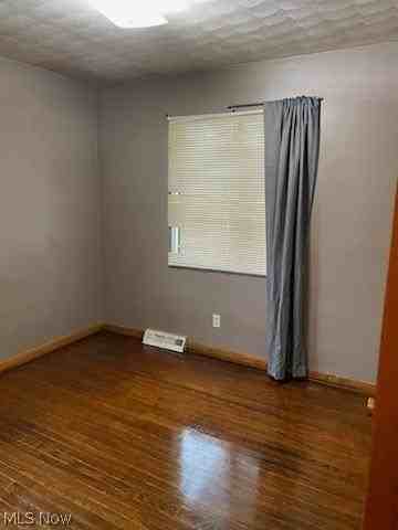 990 Bellevue Ave - Photo 7 of 24