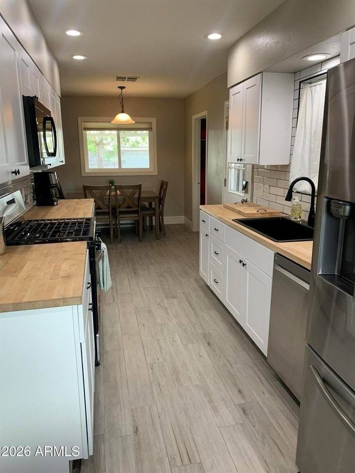 6919 E Cheery Lynn Rd - Photo 2 of 16
