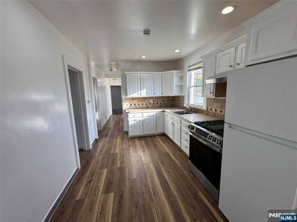 79 Belmont Ave #1 - Photo 5 of 15