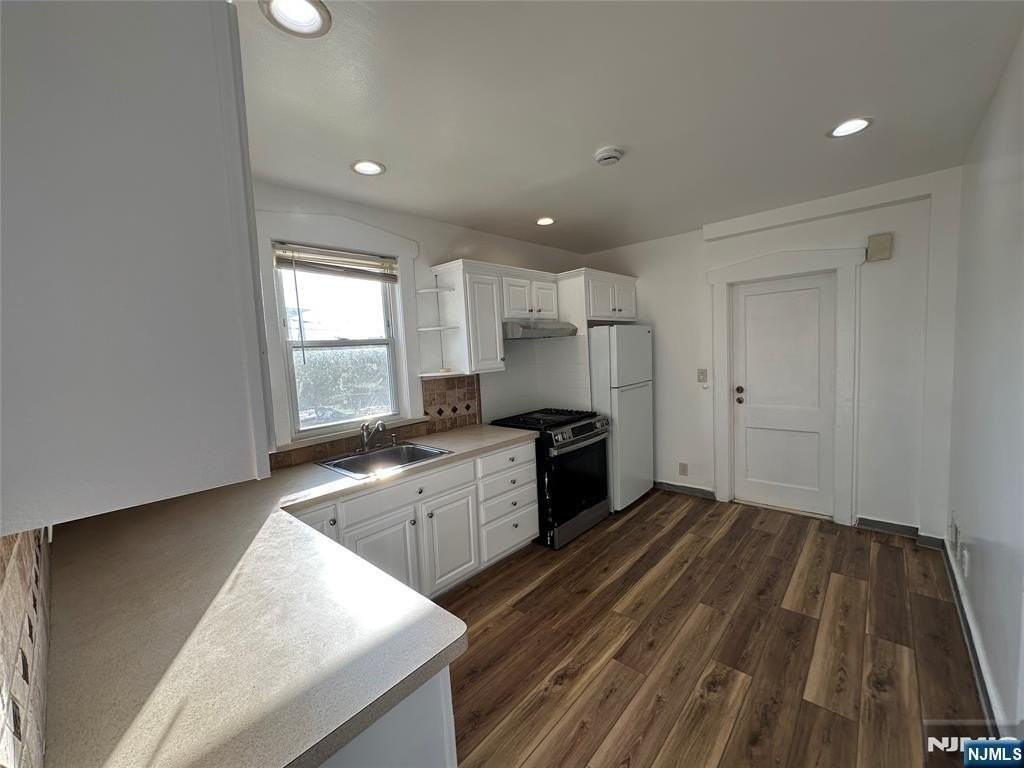 79 Belmont Ave #1 - Photo 6 of 15