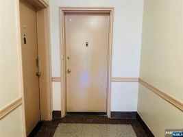 featured image of 401 Park Pl #1C
