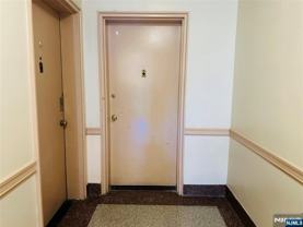 401 Park Pl #1C - Photo 1 of 1