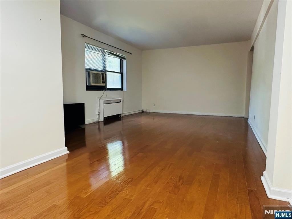 401 Park Pl #1C - Photo 5 of 11