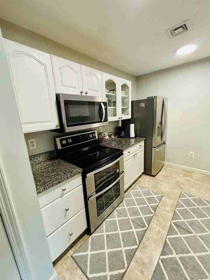 690 S Porter St #28 - Photo 5 of 11