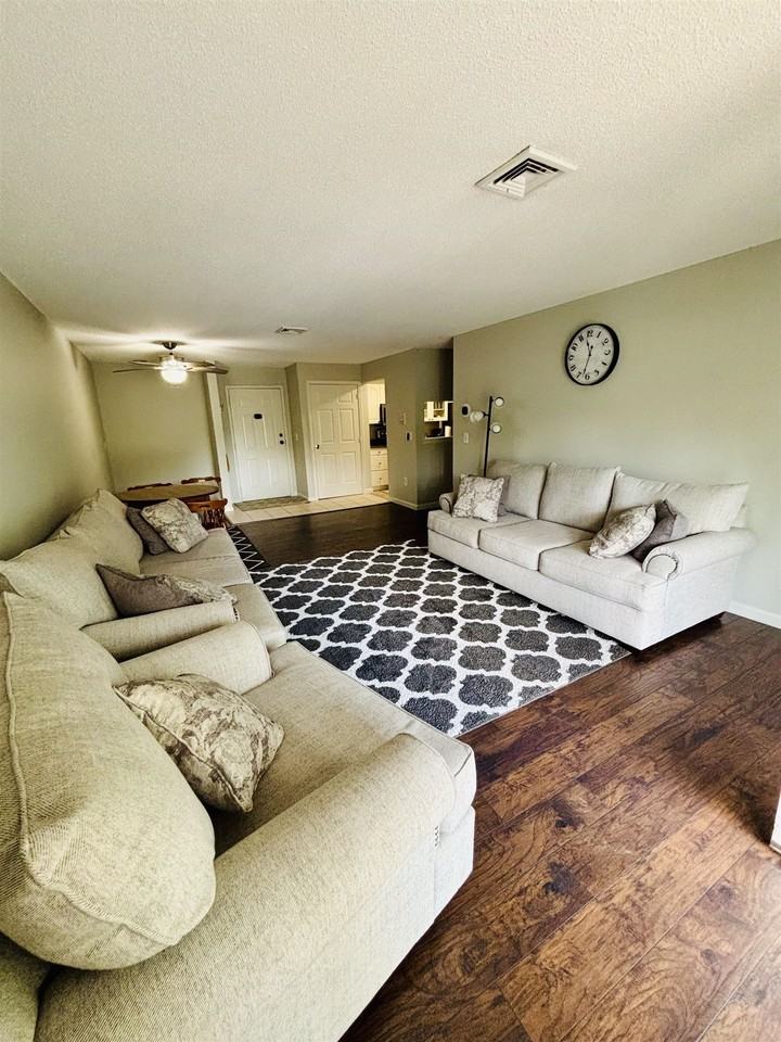 690 S Porter St #28 - Photo 7 of 11