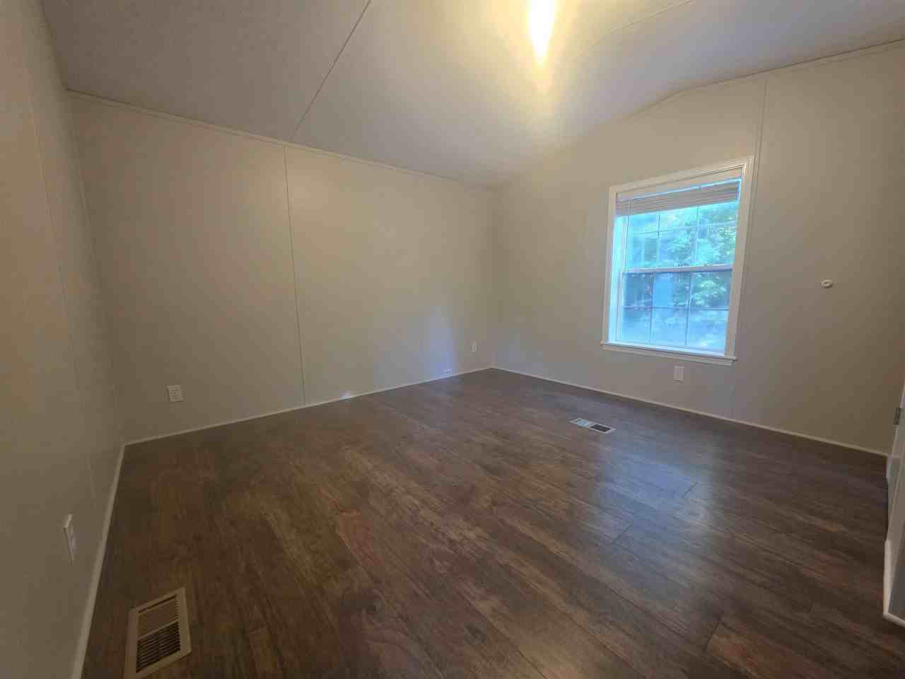 48 Whitcher Rd - Photo 4 of 8