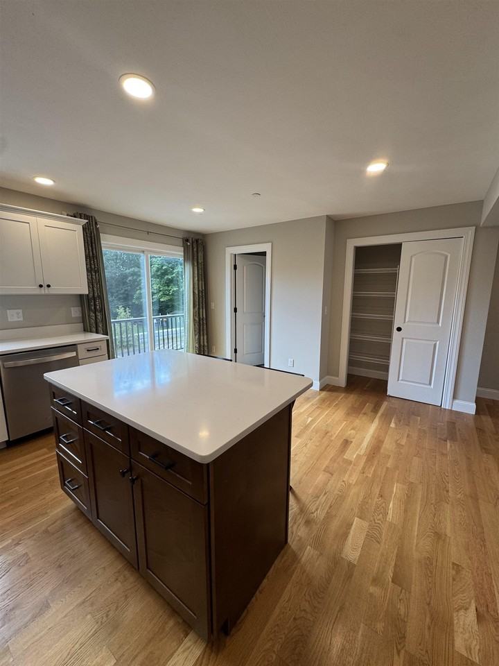 30 Brook St #2 - Photo 4 of 24