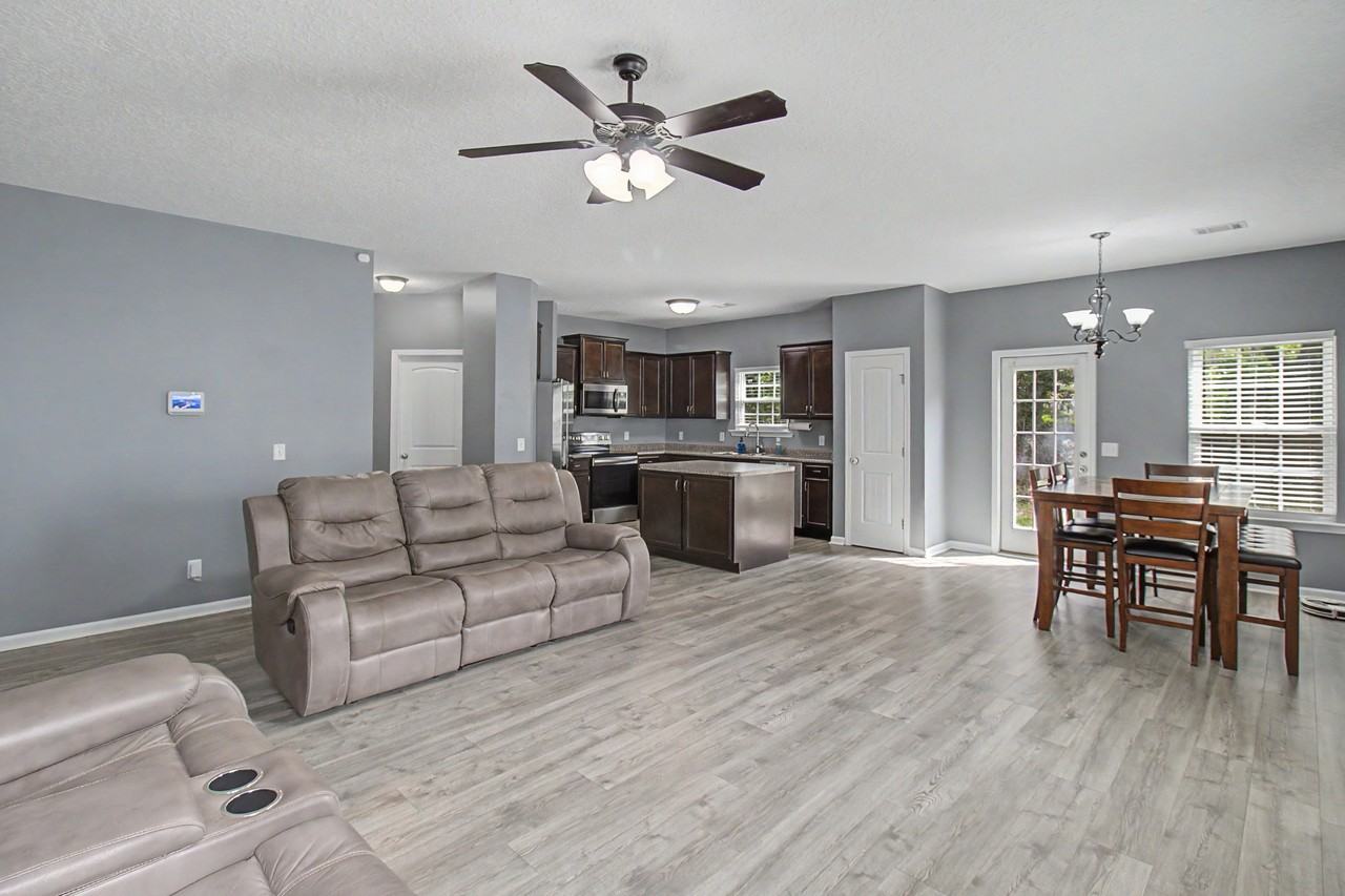 96 Griffin Rd #1 - Photo 5 of 27