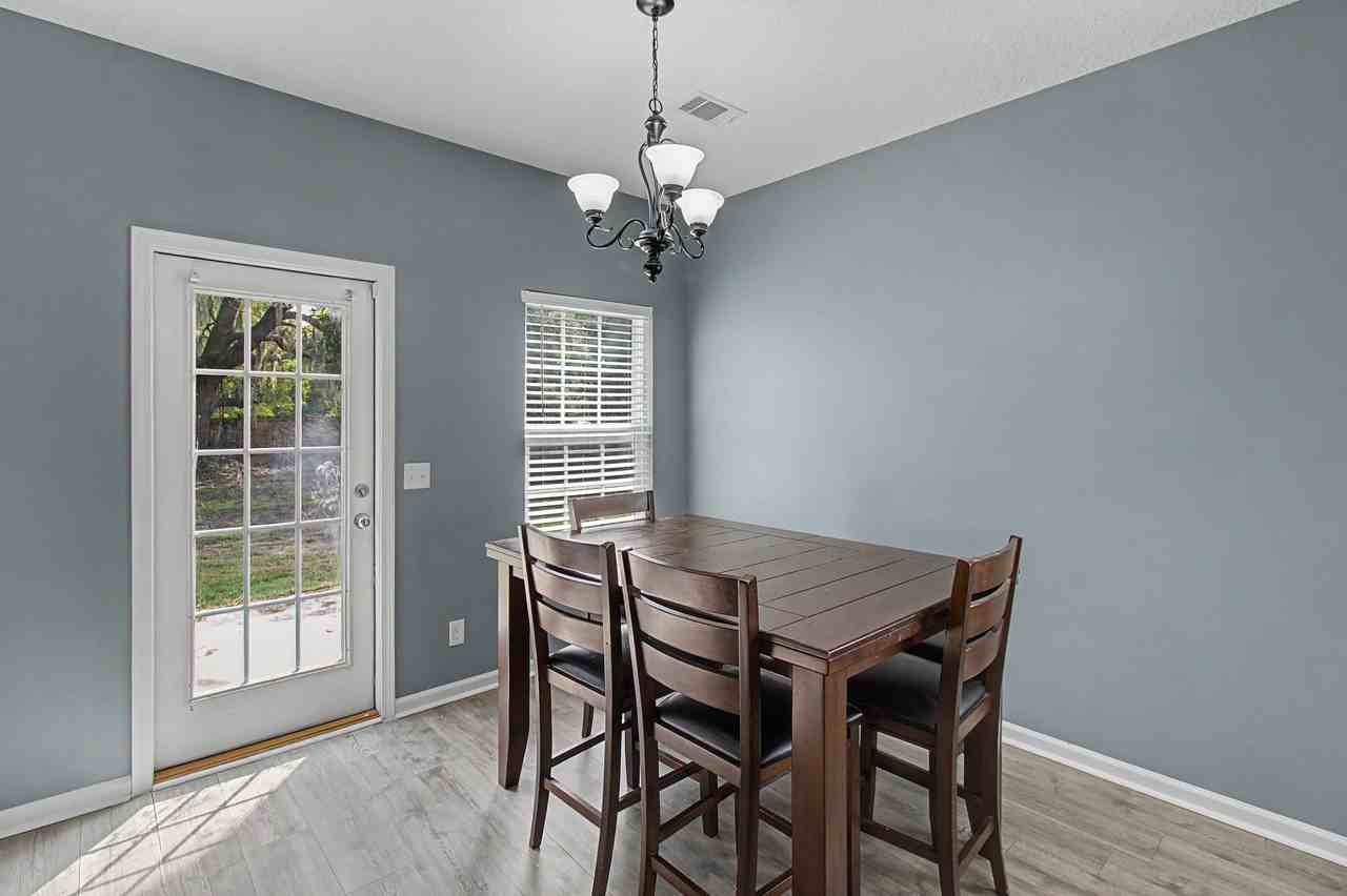 96 Griffin Rd #1 - Photo 6 of 27