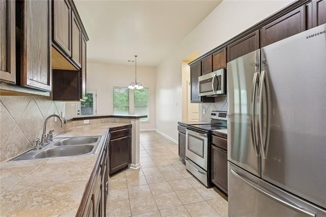 42186 Broadwalk Ave - Photo 3 of 6