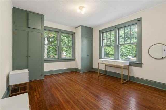 2412 State St - Photo 5 of 12