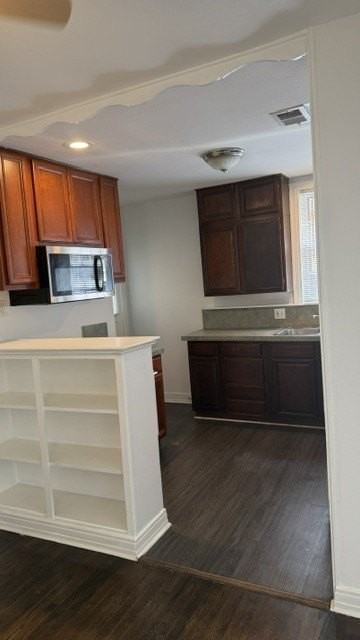5336 Longview St - Photo 4 of 11