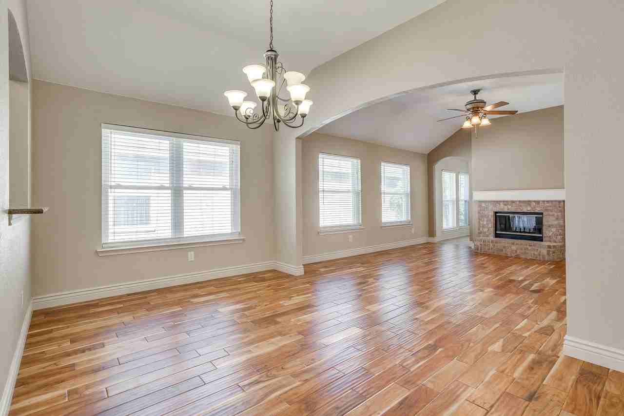 4409 New Meadow Dr - Photo 5 of 17