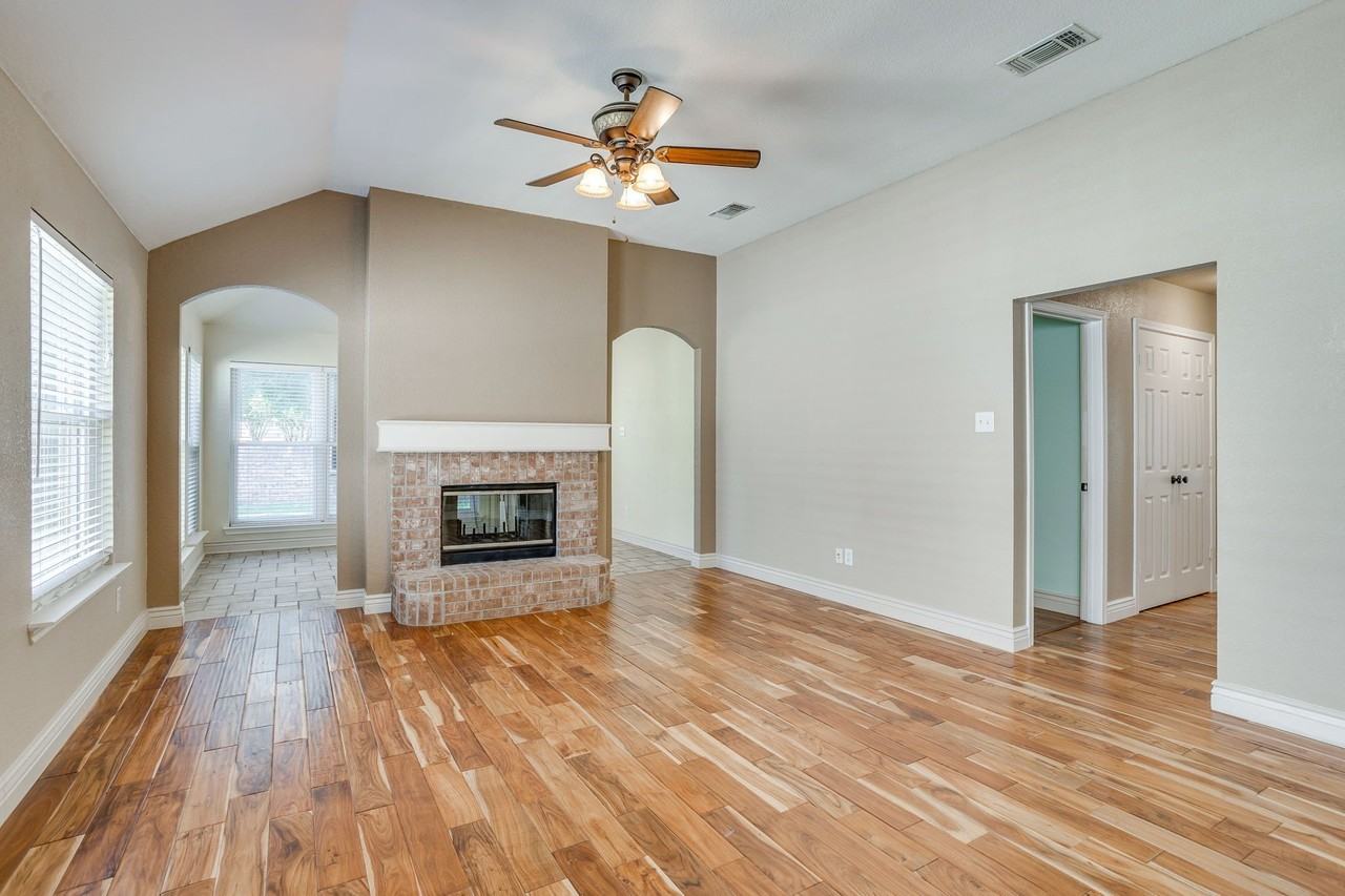 4409 New Meadow Dr - Photo 6 of 17