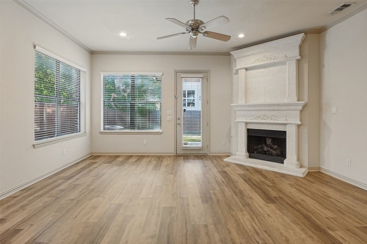 5930 Lewis St - Photo 5 of 27