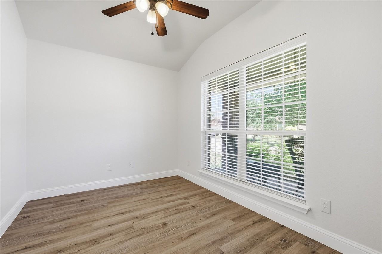 4516 Remuda Ln - Photo 3 of 24