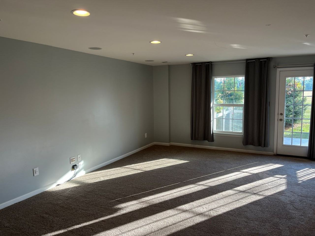 927 Brechin Ln - Photo 7 of 42