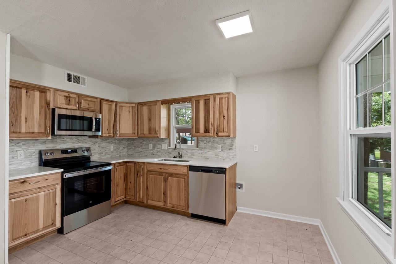 178 Indian Gap Dr - Photo 5 of 12