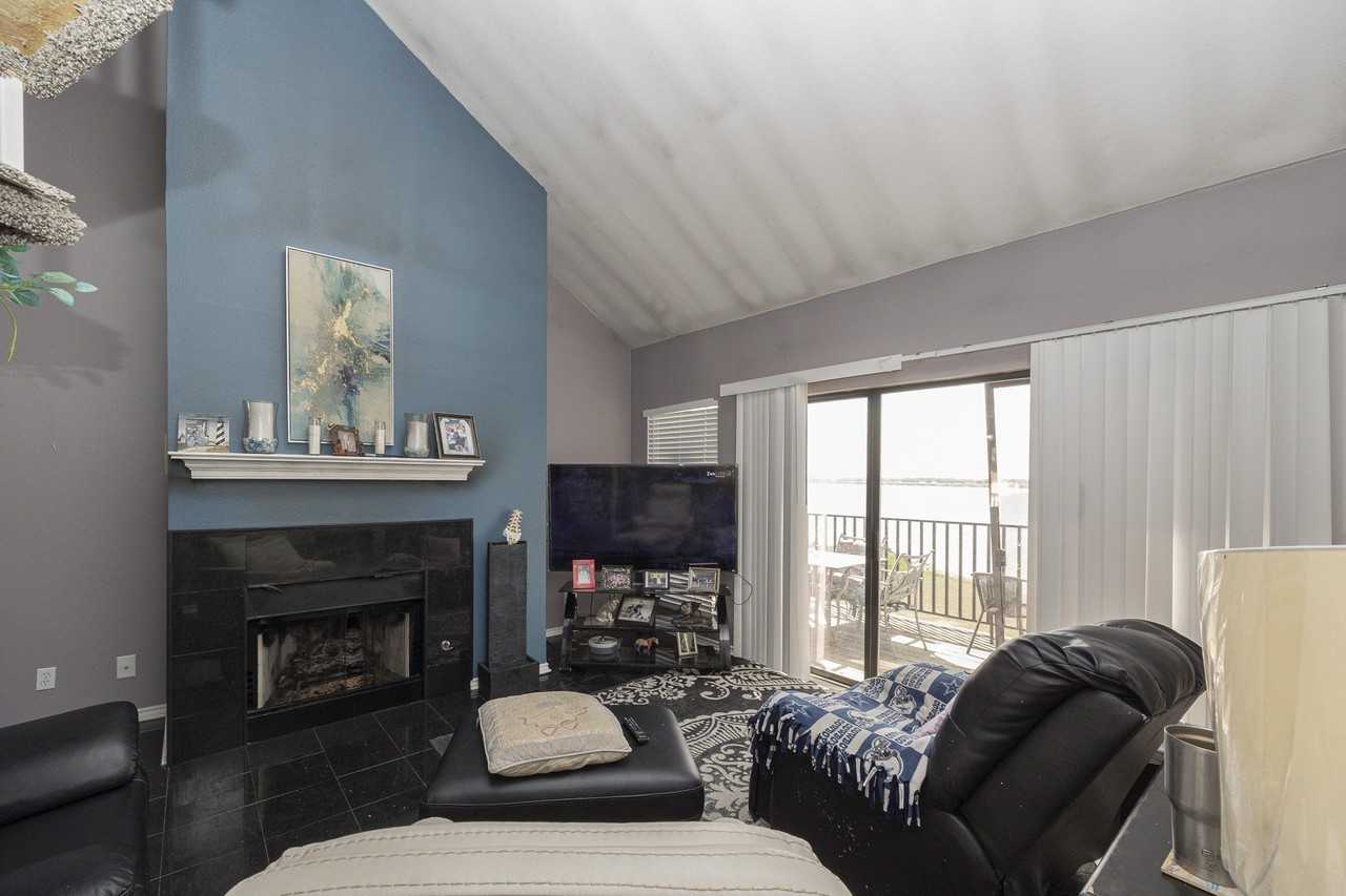 1418 Signal Ridge Pl - Photo 4 of 35