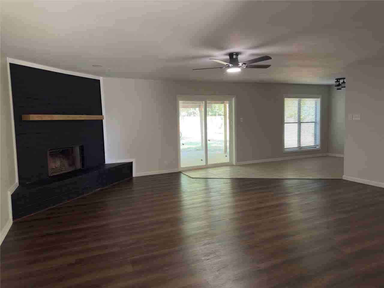 209 Magnolia Ln - Photo 3 of 16