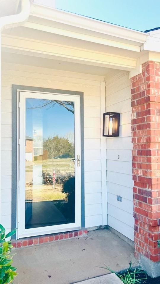 2506 Deer Run Ct - Photo 2 of 36