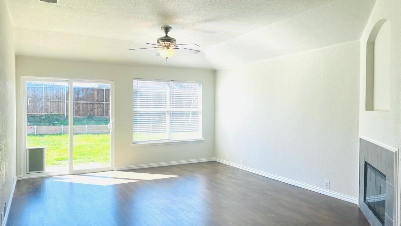 2506 Deer Run Ct - Photo 7 of 36