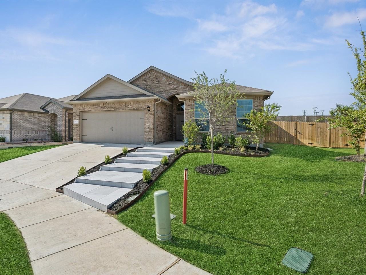 765 Beebrush Dr - Photo 5 of 30