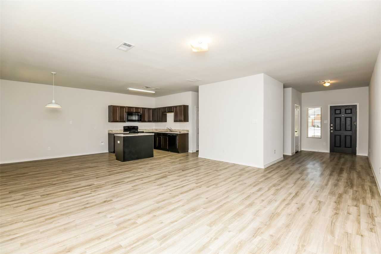 2802 Redhead Pl - Photo 6 of 16