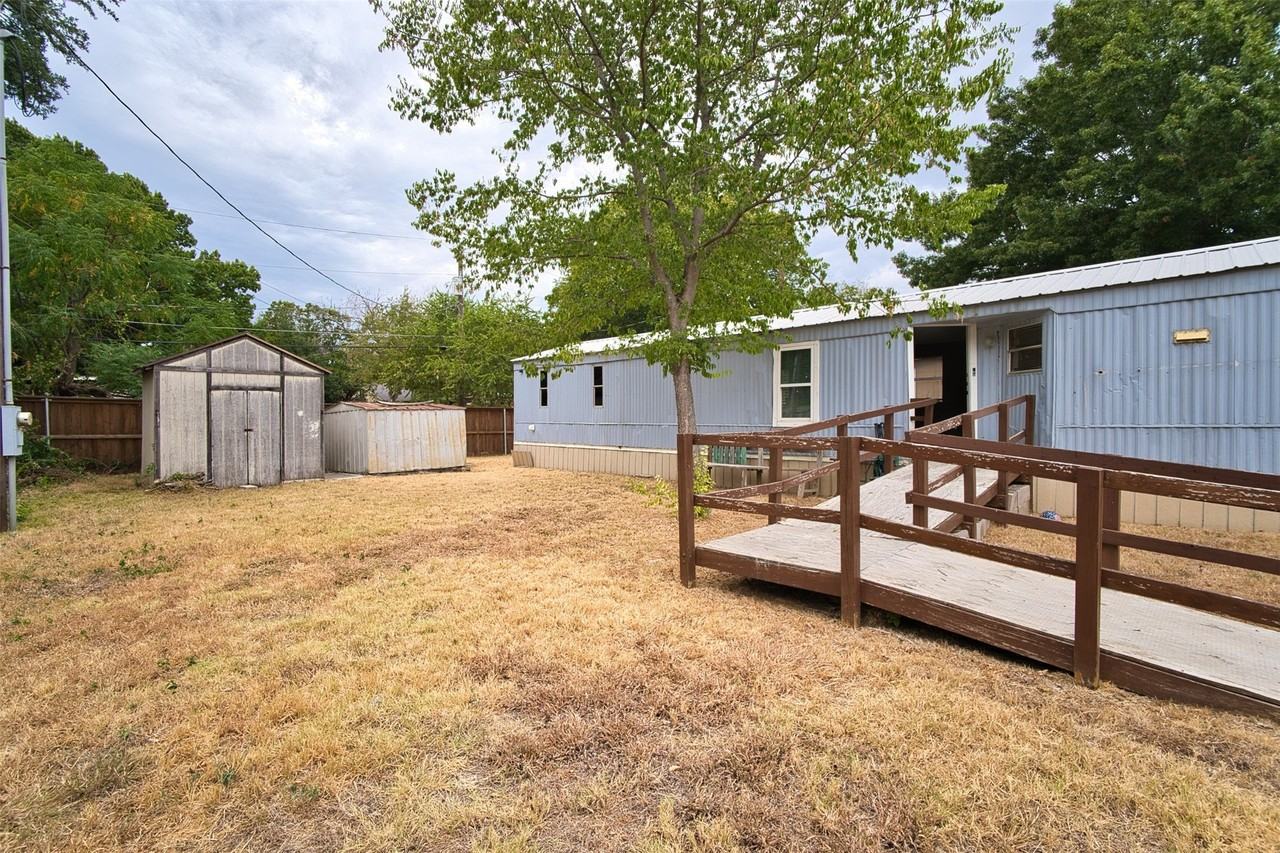 5641 Kimber Ln - Photo 5 of 18