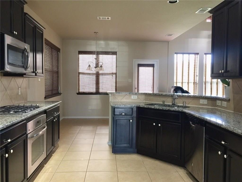 408 Riverstone Way - Photo 3 of 14