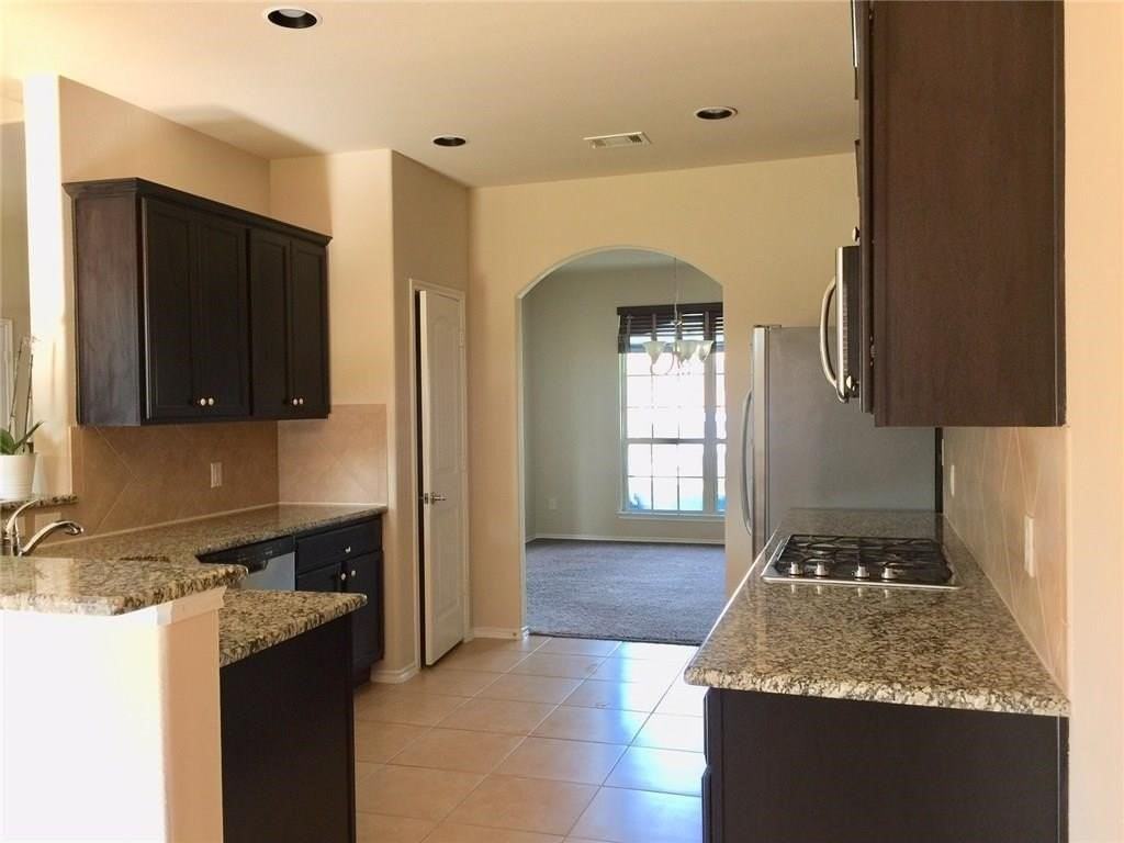 408 Riverstone Way - Photo 6 of 14