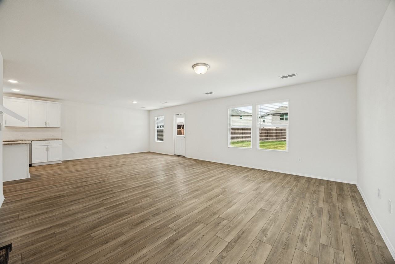 400 Alton St - Photo 4 of 24