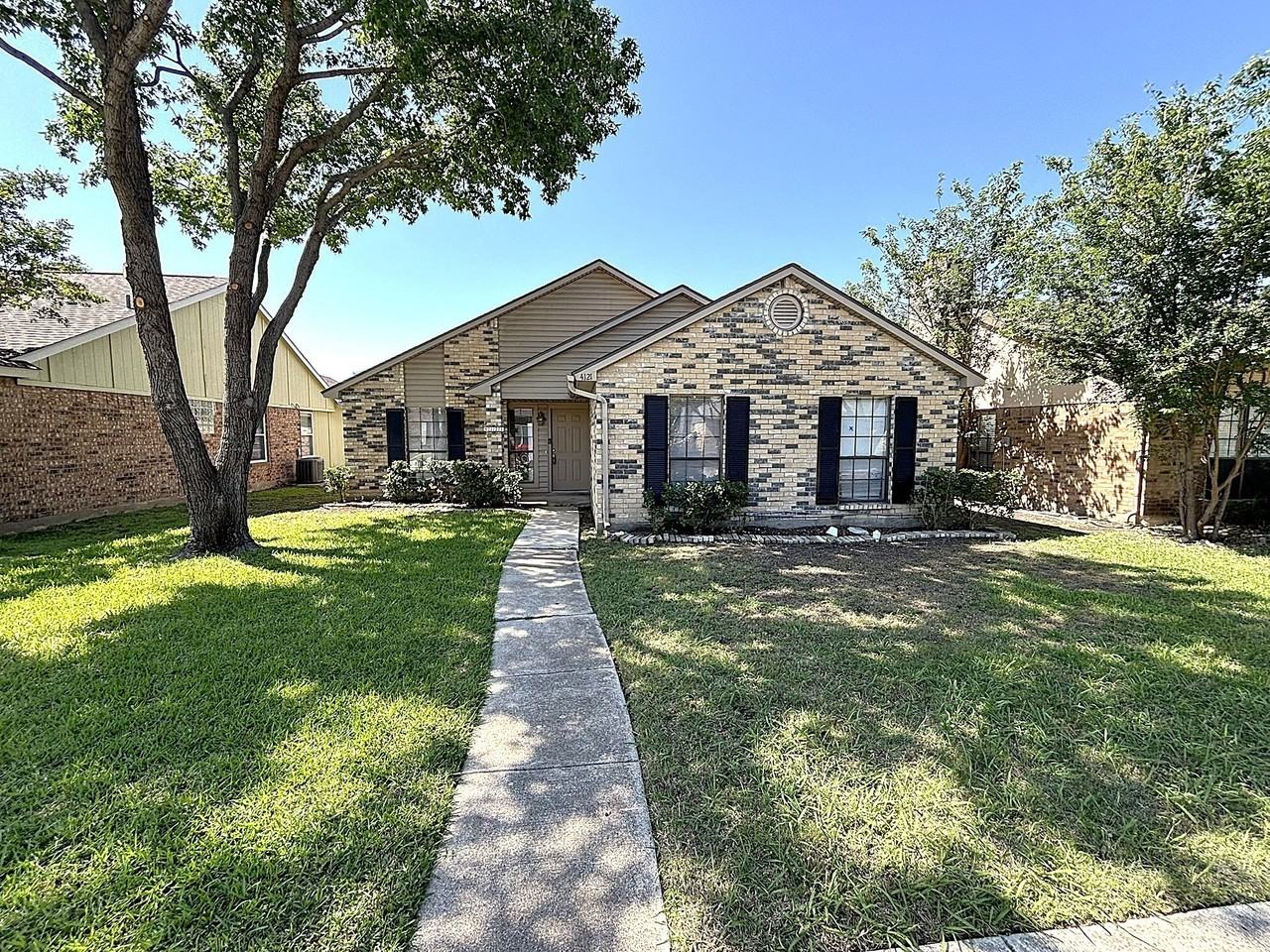 4121 Driscoll Dr - Photo 2 of 14