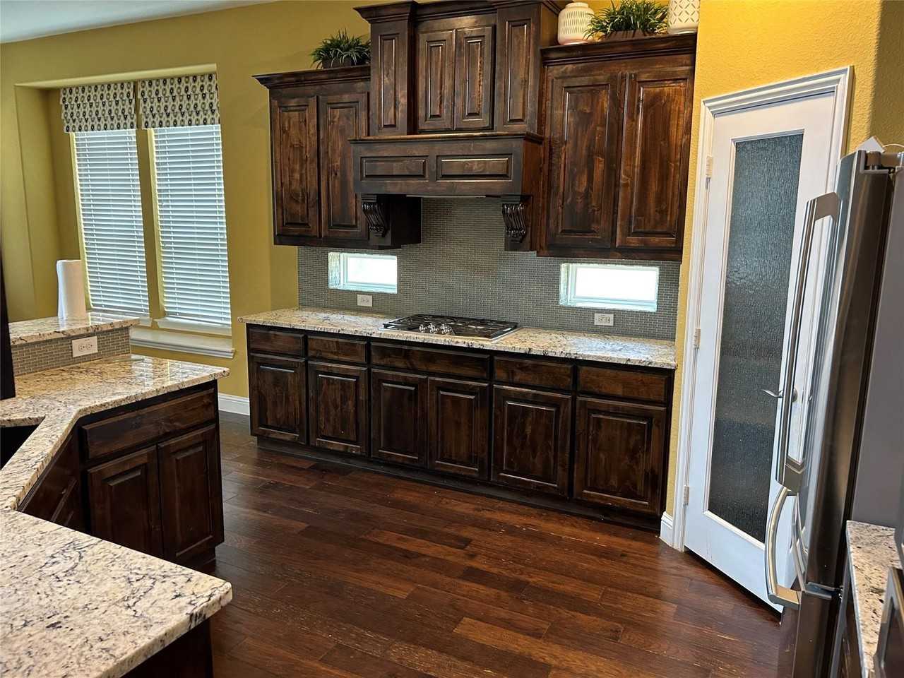 2721 Hammock Lake Dr - Photo 4 of 24