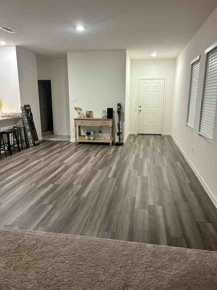 833 Lexington Ln - Photo 4 of 20