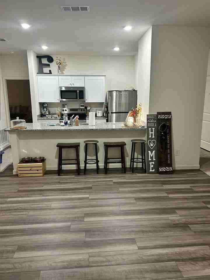 833 Lexington Ln - Photo 6 of 20