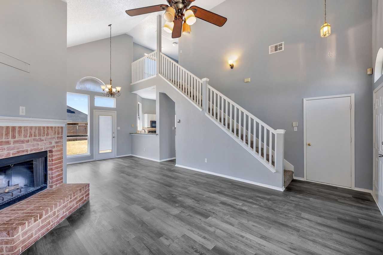 3226 Eagle Ln - Photo 7 of 33
