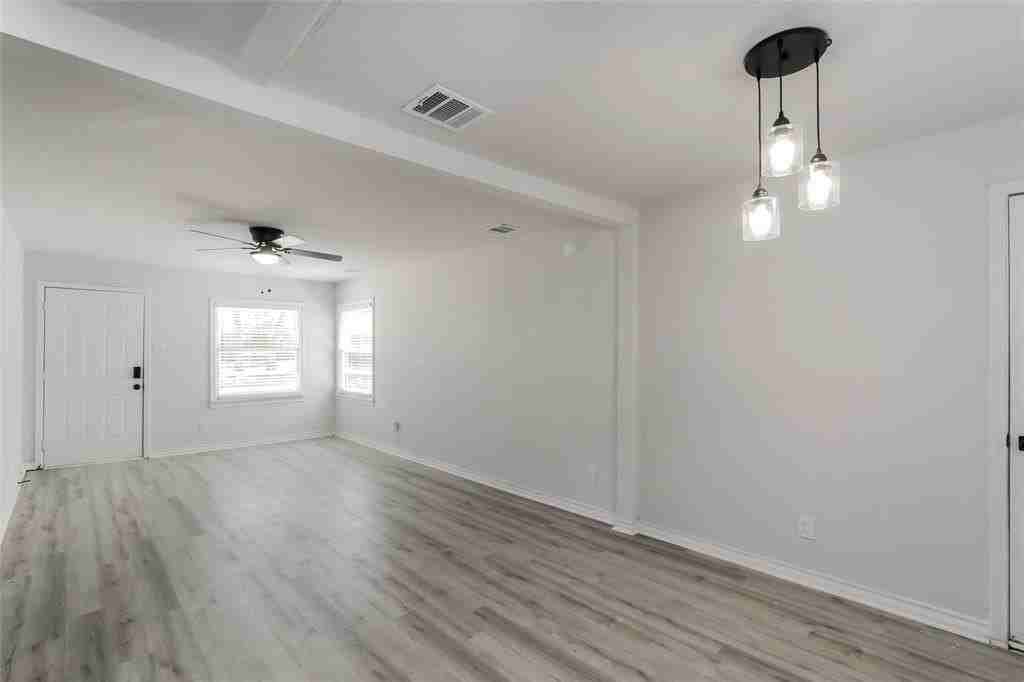 309 Buhler Dr - Photo 3 of 15