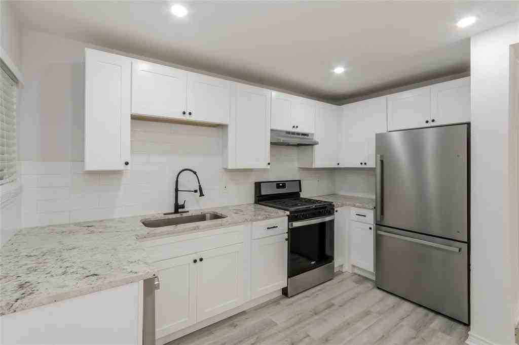 309 Buhler Dr - Photo 7 of 15