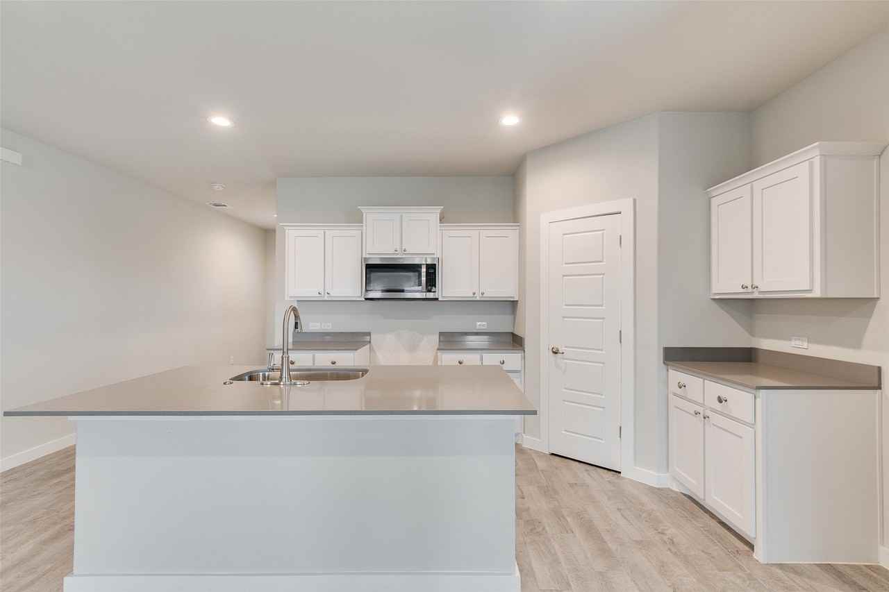644 Turtle Creek Park Trl - Photo 3 of 15