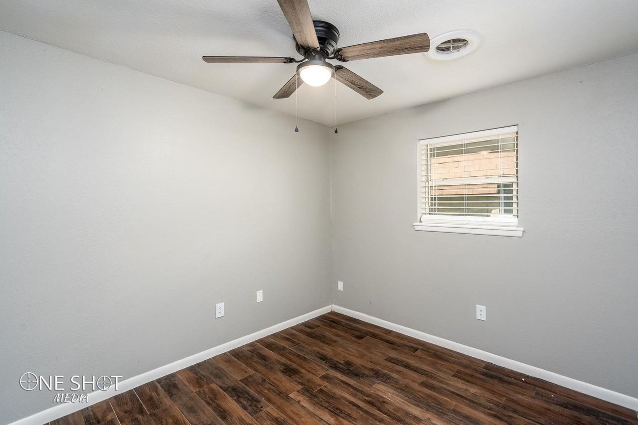 912 N Judge Ely Blvd - Photo 6 of 20