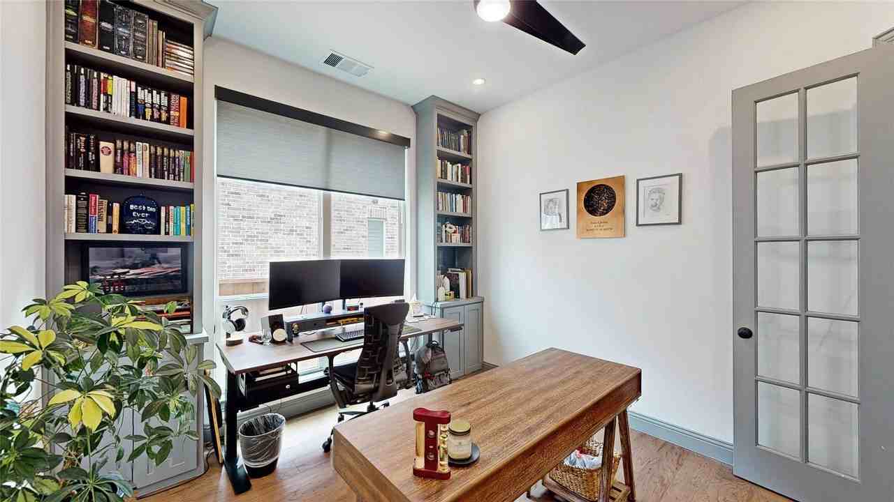 1631 Sunset Ave - Photo 5 of 40