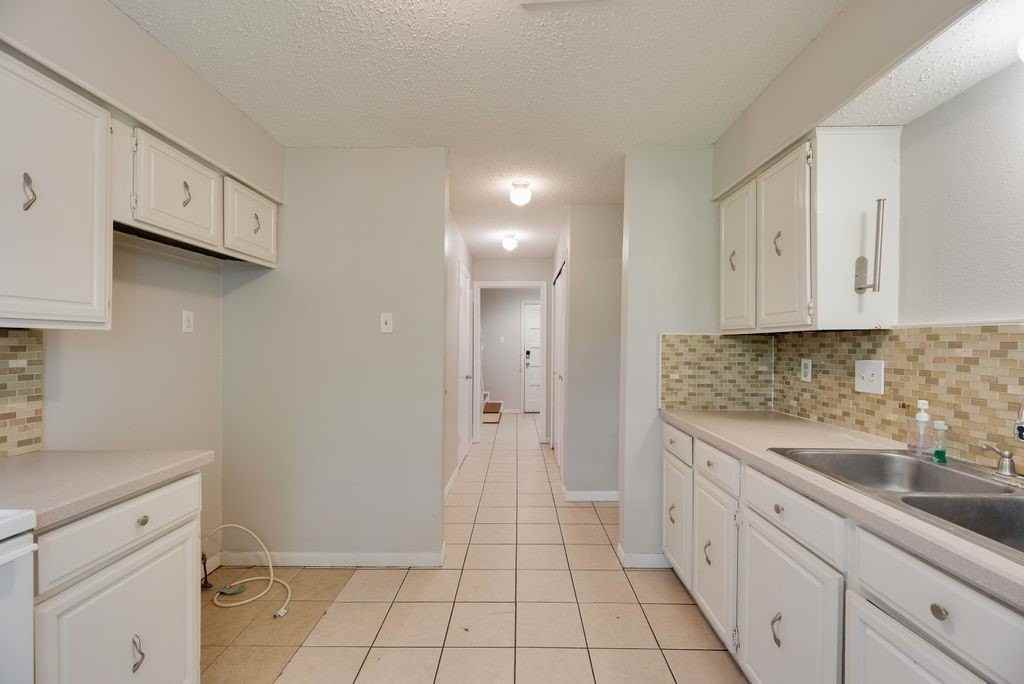 624 Trailwood Ct - Photo 6 of 20