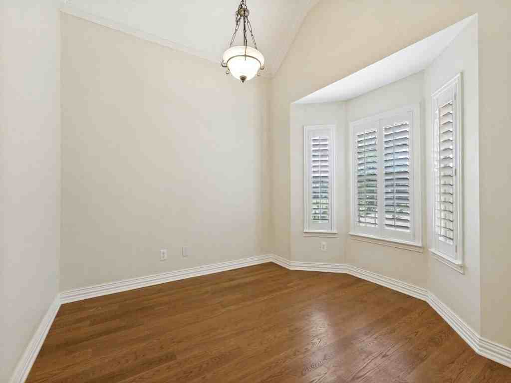 3500 Christopher Ln - Photo 6 of 24