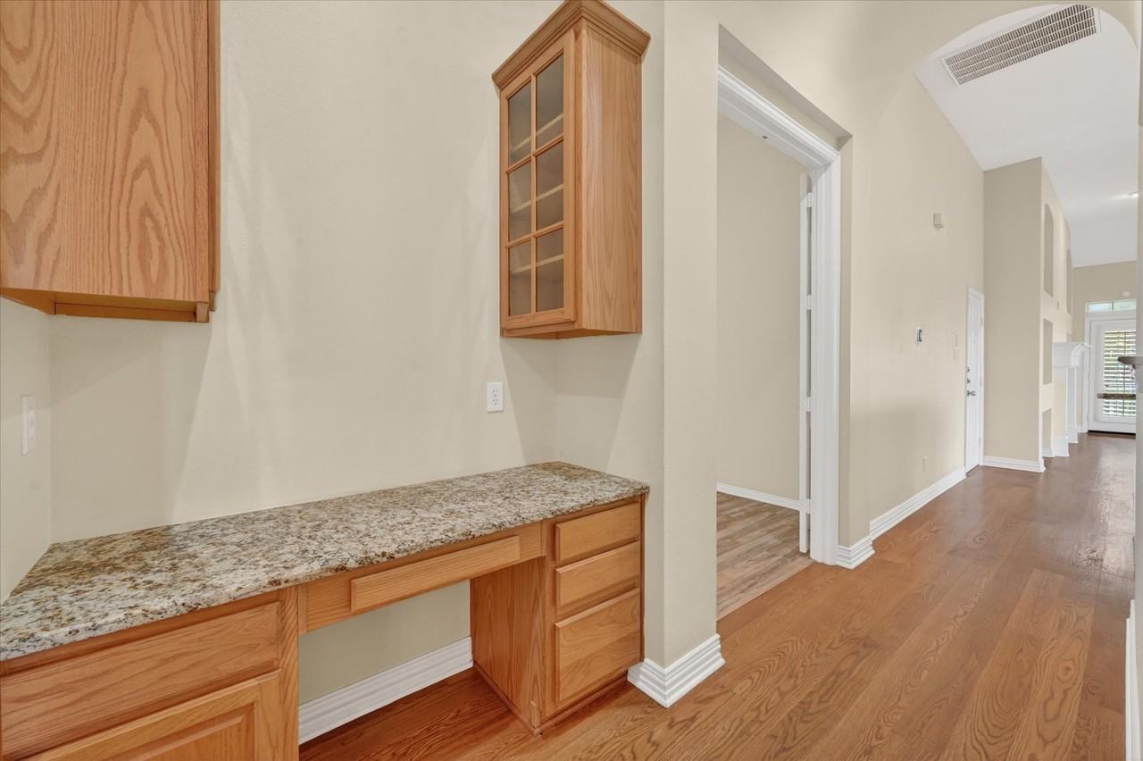 3500 Christopher Ln - Photo 7 of 24